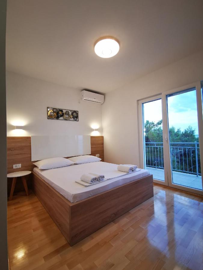 Apartments And Rooms Kod Mate Tribanj-Kruscica Esterno foto