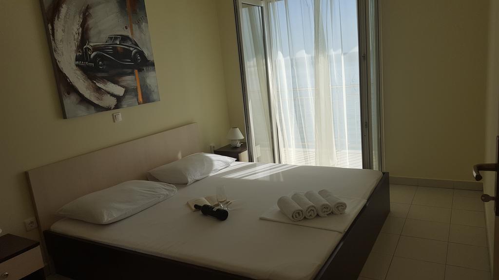 Apartments And Rooms Kod Mate Tribanj-Kruscica Esterno foto